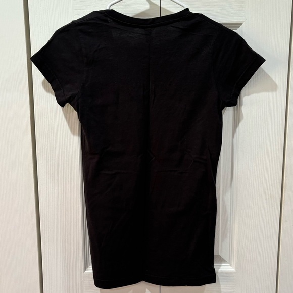 CHICAGO BLACKHAWKS Hockey Women’s V-Neck Fitted Tee T-Shirt Top - size S - Picture 3 of 3